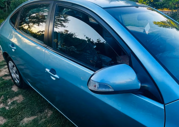 Hyundai Elantra 2010 1.6 GLS AT – Automático – Particular - Imagen 5