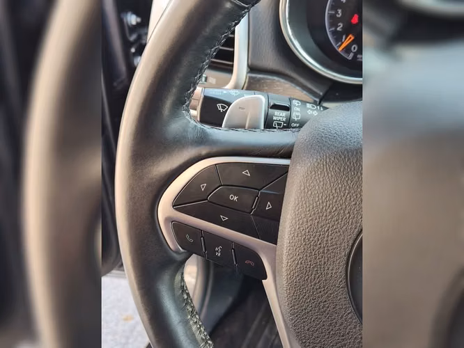 JEEP GRAND CHEROKEE 2019 - Imagen 14