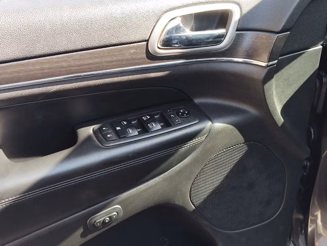 JEEP GRAND CHEROKEE 2019 - Imagen 19