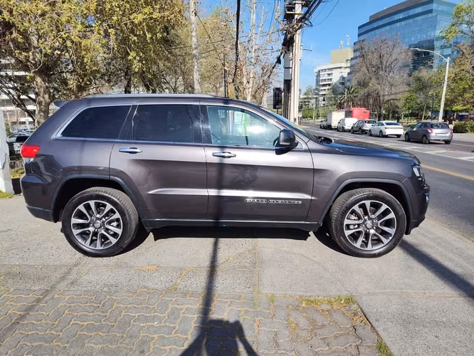 JEEP GRAND CHEROKEE 2019 - Imagen 4