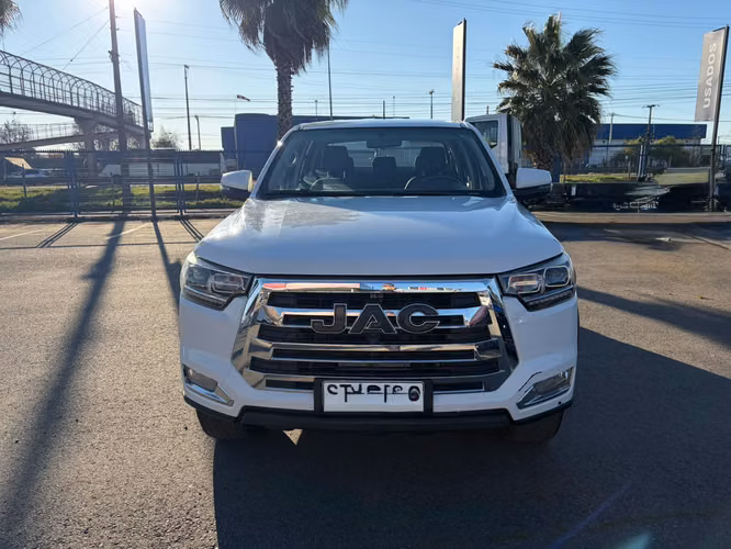 JAC T8 2.0 COMFORT MT 4X4 DIESEL FACTURABLE - Imagen 2