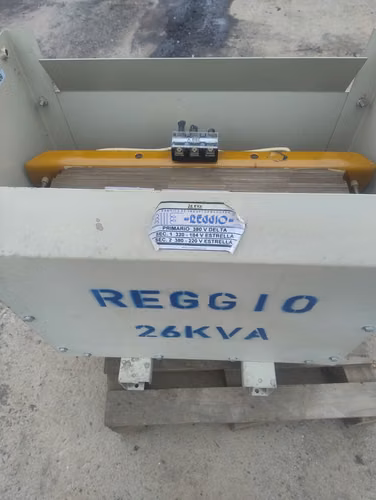Transformador Monofásico Seco 5 KVA 380V/120V Con Pantalla Electroestática