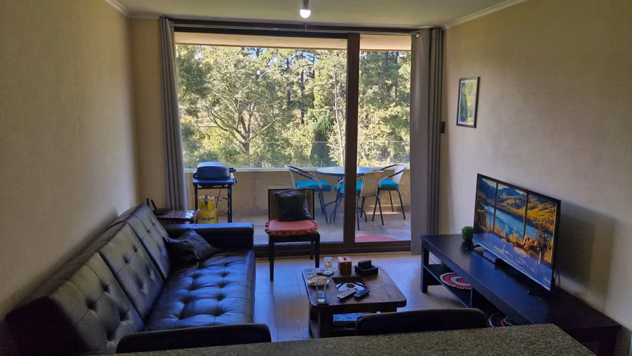 ¡VENDO DEPARTAMENTO  CON VISTA AL LAGO – VILLARRICA! AMOBLADO - Imagen 3