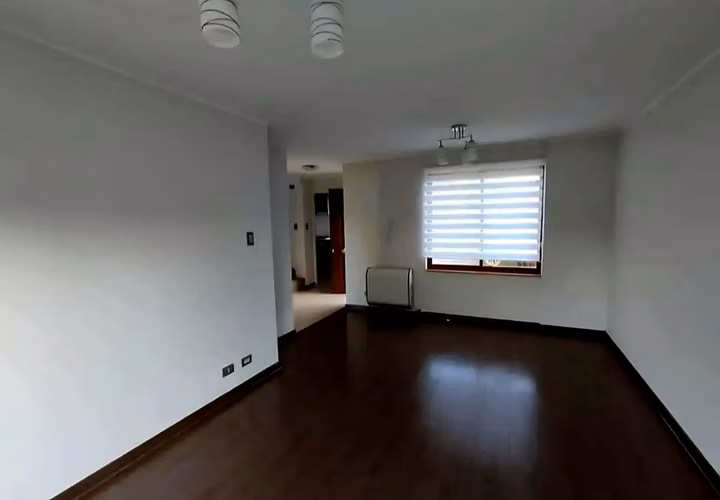 SE ARRIENDA HERMOSA CASA EN HACIENDA LAS CRUCES - Imagen 2