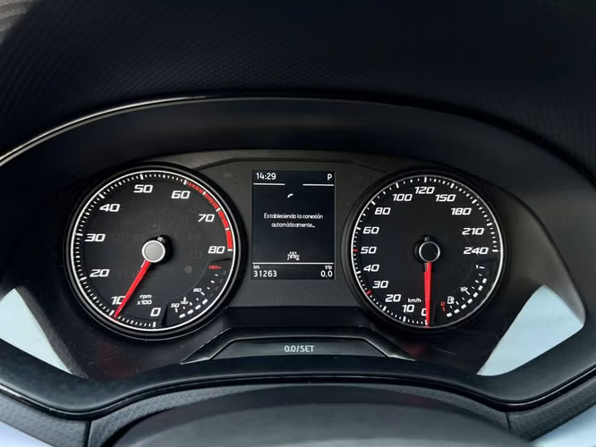 SEAT ARONA FR 1.6L AT6 - 2024 | 4703 - Imagen 11