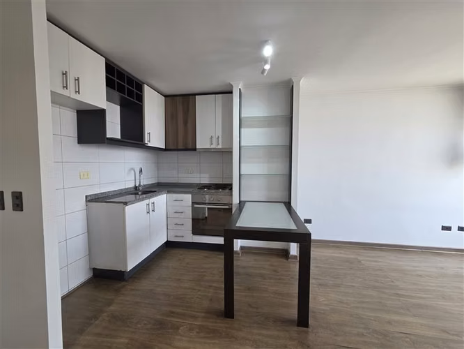 Departamento en arriendo de 2 dorm. en Santiago - Imagen 2