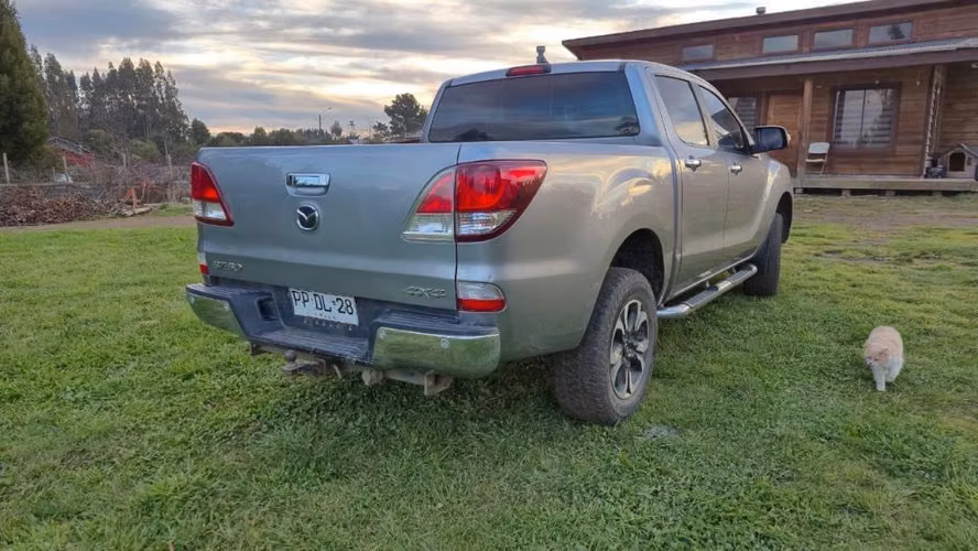 Se vende Mazda BT-50 - Imagen 4