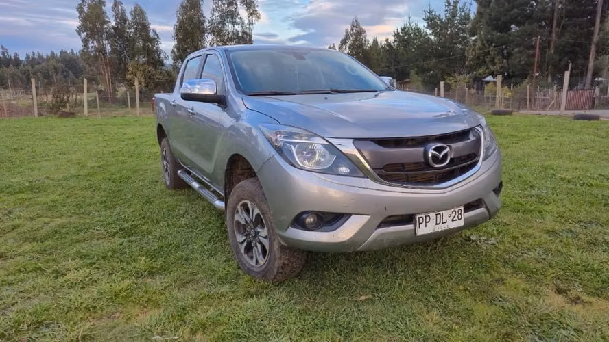 Se vende Mazda BT-50