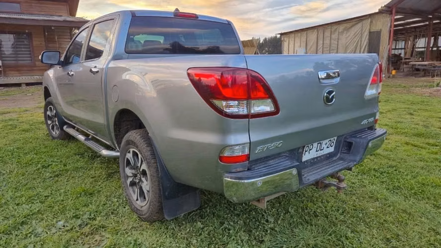 Se vende Mazda BT-50 - Imagen 3