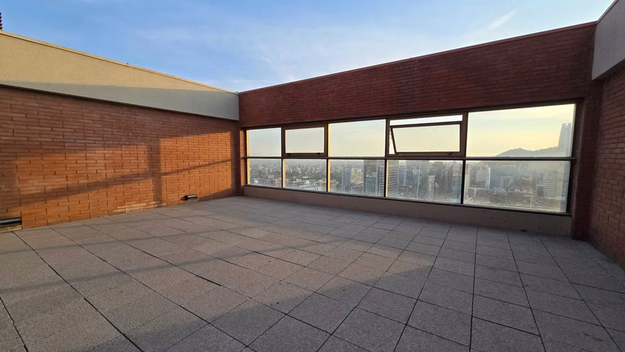 Dúplex con Terraza y Bodega, Las Condes. (183184) - Imagen 22