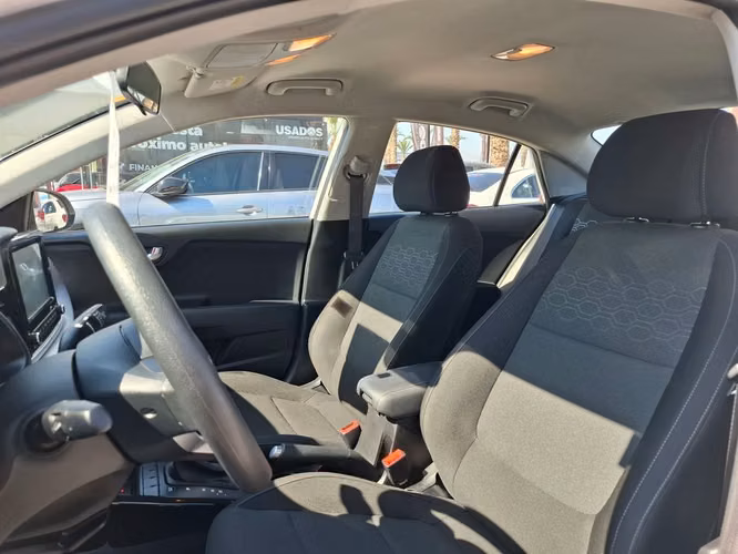 KIA RIO 4 2022 - Imagen 22