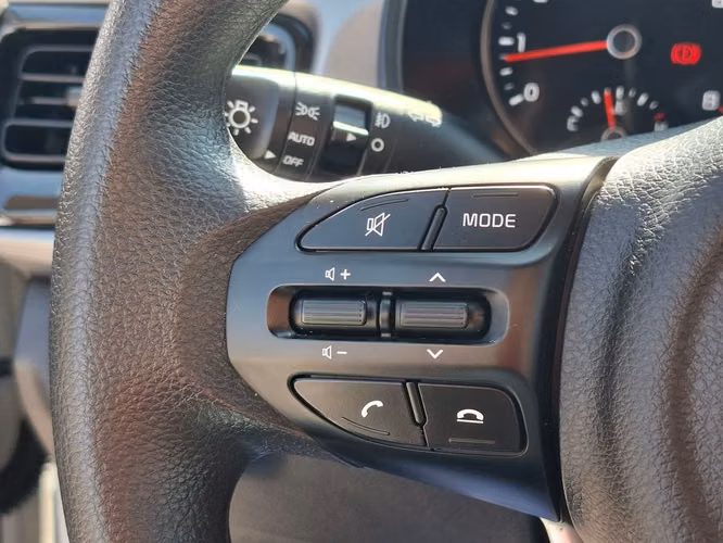 KIA RIO 4 2022 - Imagen 28