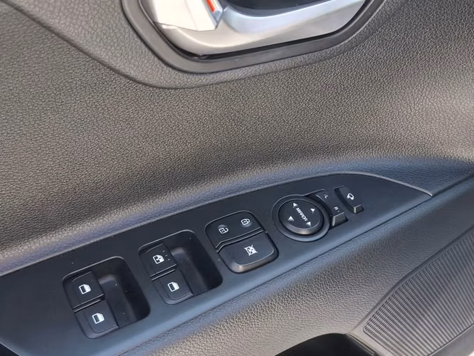 KIA RIO 4 2022 - Imagen 20