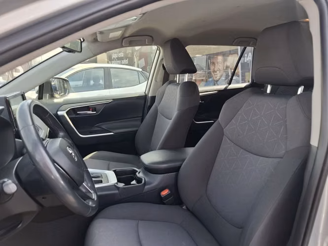TOYOTA RAV4 2019 - Imagen 13