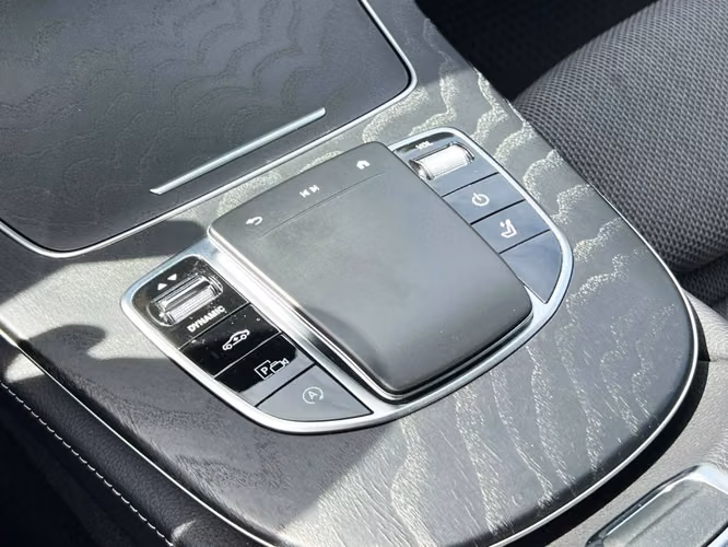 MERCEDES-BENZ E220 D ALL TERRAIN 4MATIC 2024 - Imagen 18