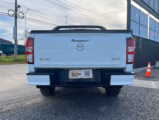 MAZDA BT-50 AUT 3.0 4X4 2024 - Imagen 7