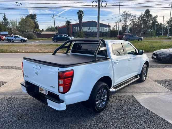 MAZDA BT-50 AUT 3.0 4X4 2024 - Imagen 9