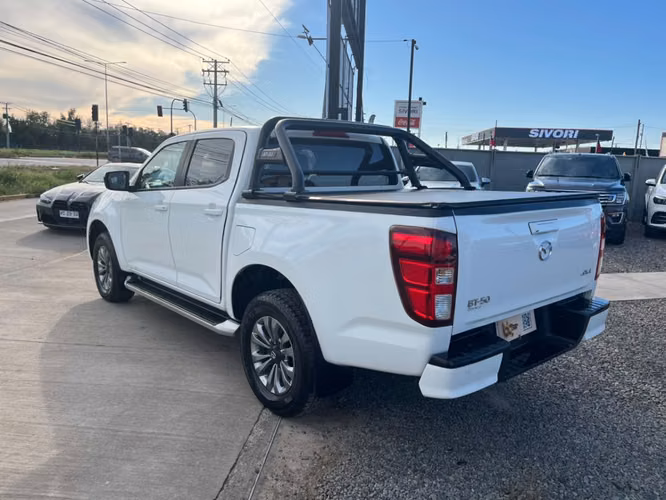 MAZDA BT-50 AUT 3.0 4X4 2024 - Imagen 5