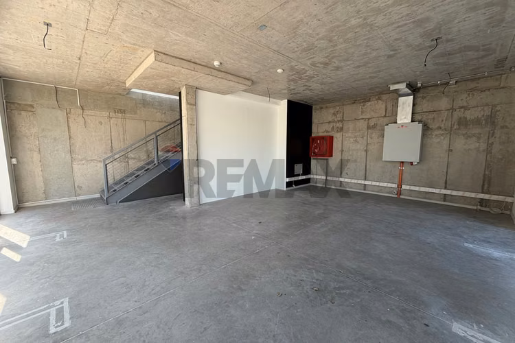 Arriendo logistock en centro logistico