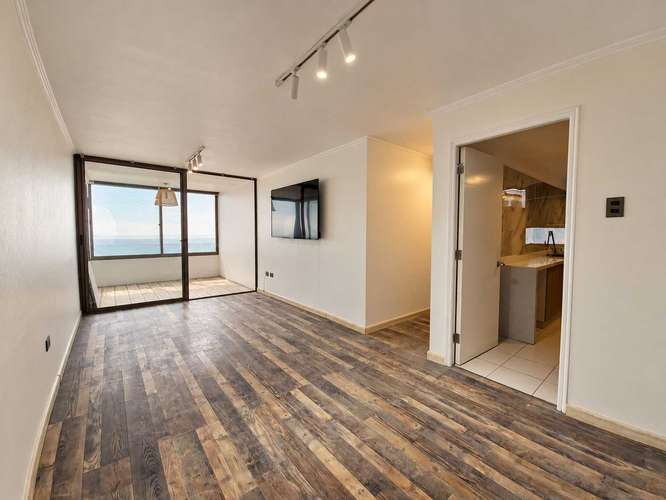 Amplio departamento con vista al mar en Iquique (183190)