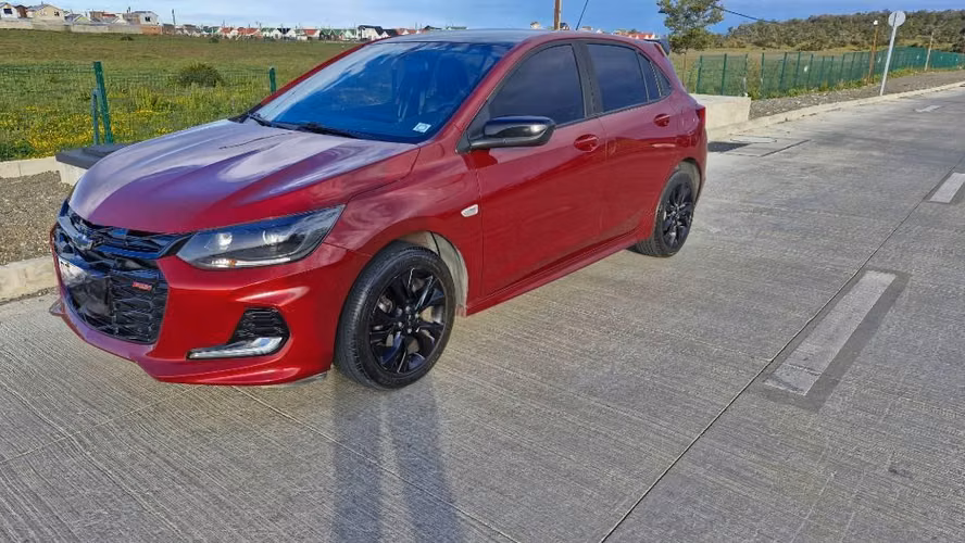 VENDO ONIX TURBO 1.0
