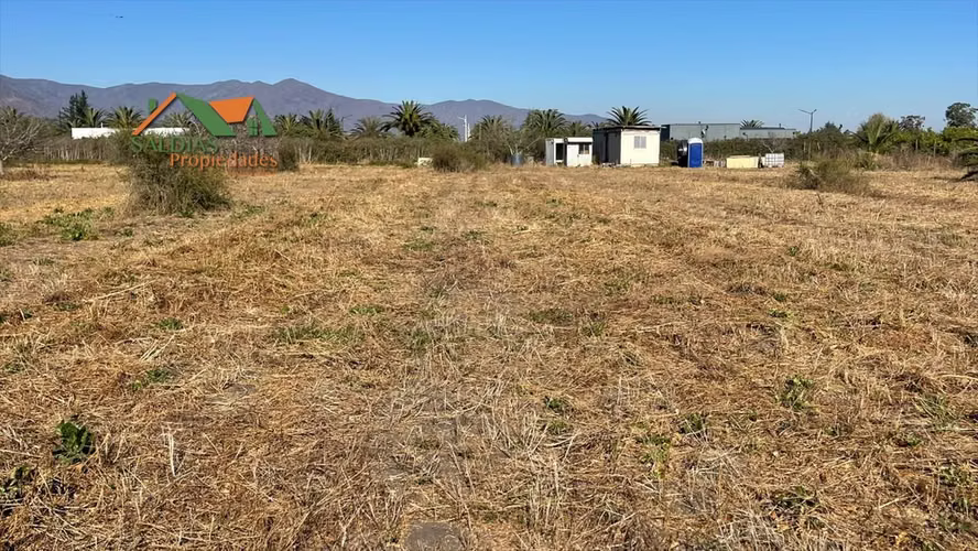 se vende en condominio de pocas personas La Cruz  lotes 5000 metros con agua