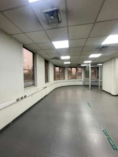 Se arrienda amplio edificio  para empresa edificio comercialRebajado valor de arriendo - Imagen 4