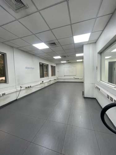 Se arrienda amplio edificio  para empresa edificio comercialRebajado valor de arriendo - Imagen 1