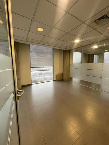 Se arrienda amplio edificio  para empresa edificio comercialRebajado valor de arriendo - Imagen 7