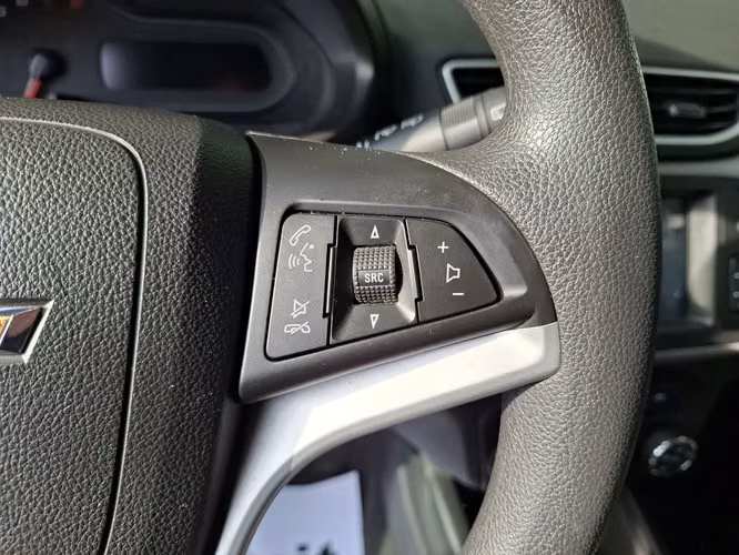 CHEVROLET ONIX 2019 - Imagen 13