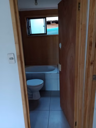 SE ARRIENDA CABAÑA  PAINE AMPLIO PATIO CHAMPA DARIO PAVEZ POR PANADERIA AURA