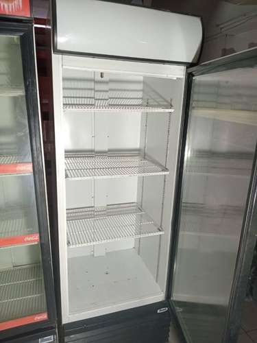 Vendo 2 Coolers y una Conservadora
