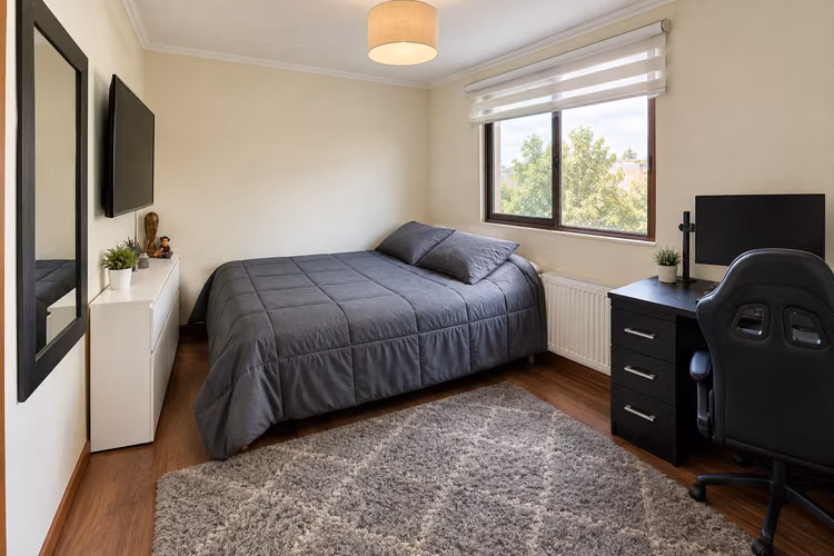 EXCELENTE CASA AMPLIADA 2 SUITES, 4 DORM + SERVICIO + ESCRITORIO - Imagen 18