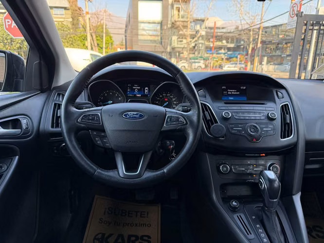 FORD FOCUS  2016