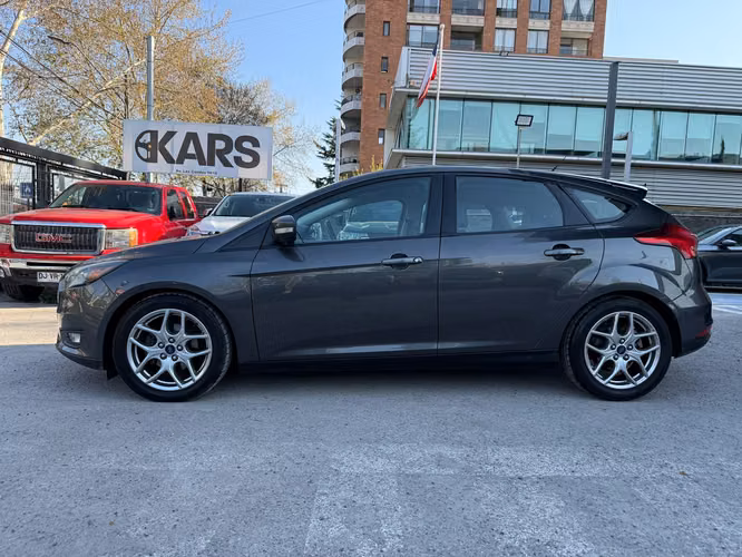 FORD FOCUS  2016