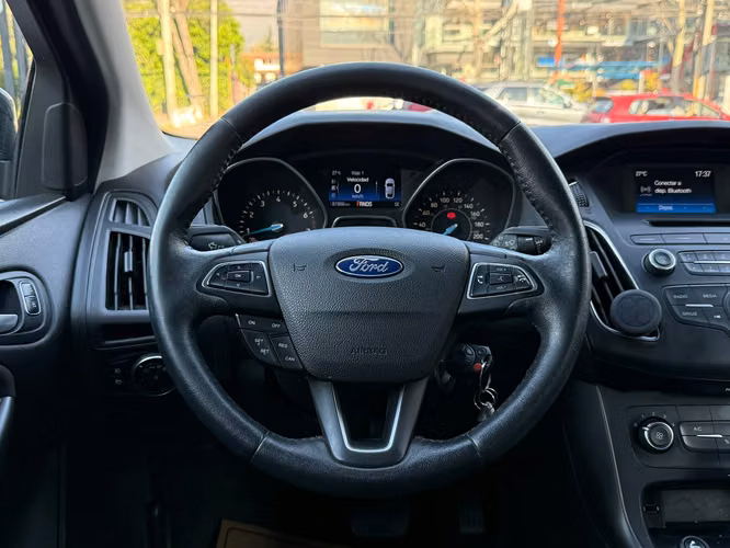 FORD FOCUS  2016