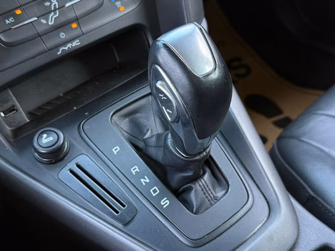 FORD FOCUS  2016