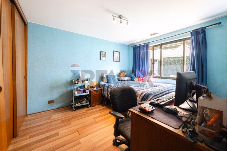 Casa con 6 dormitorios en barrio los dominicos - Imagen 26
