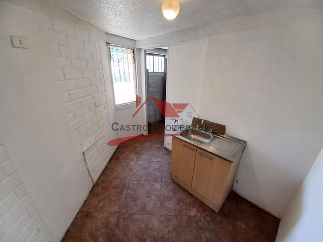 DEPARTAMENTO PRIMER PISO, 2 HAB 1 BAÑ - Imagen 9