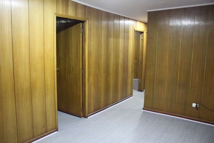 EN VENTA OFICINA IMPECABLE EN GALERÍA ALESSANDRI - Imagen 3