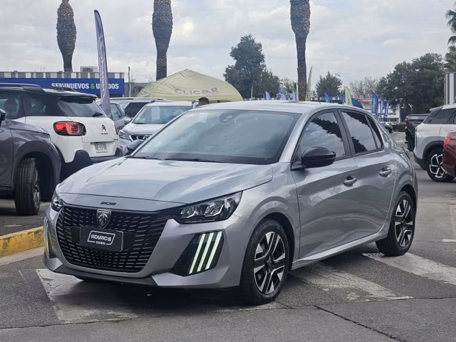 Peugeot 208 Puretech 4x2 1.2 2025