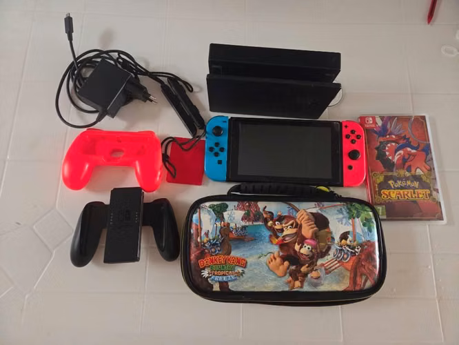 Se vende consola de videojuegos en buen estado