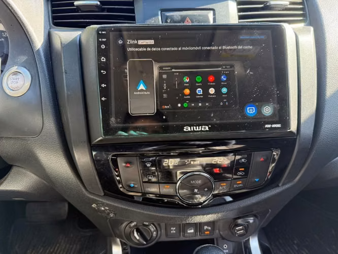 Camioneta Nissan