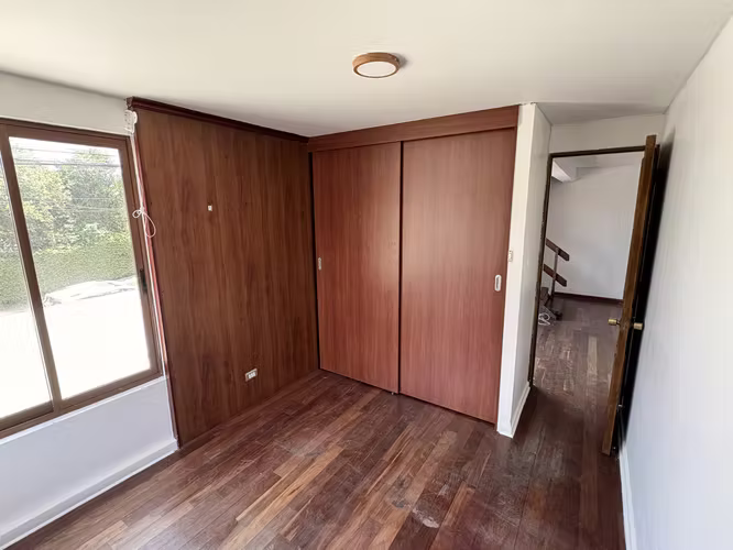 VENTA CASA 3HAB 2BA Y SERVICIO EN LOS DOMINICOS - Imagen 24