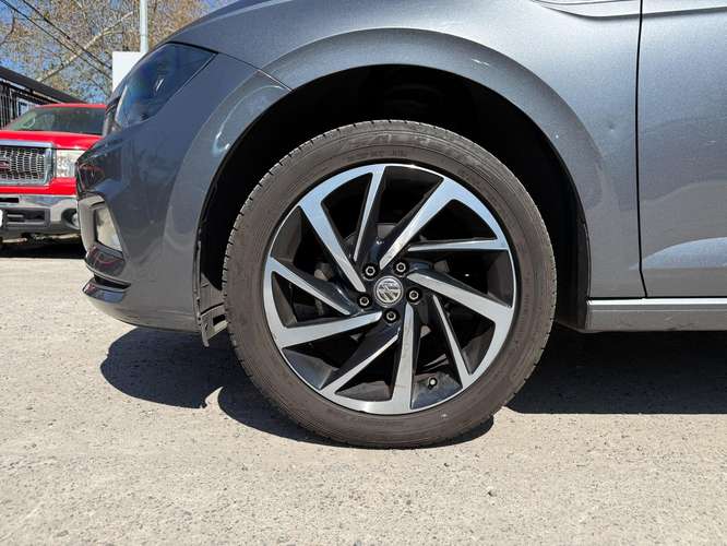 VOLKSWAGEN POLO  2022