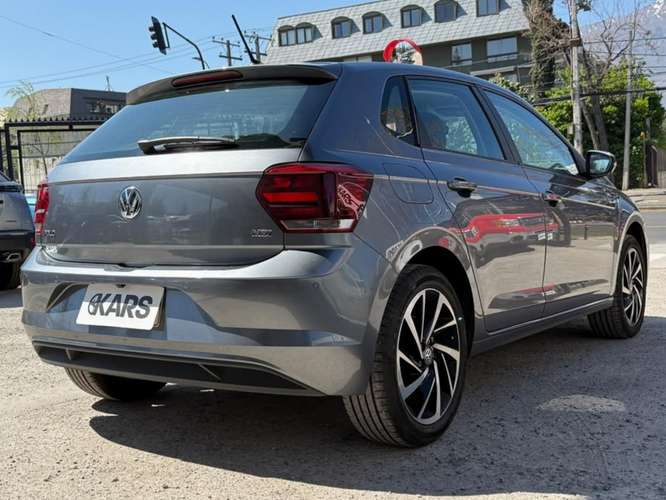 VOLKSWAGEN POLO  2022
