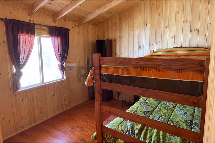 Casa con piscina y amplio terreno en los molles - Imagen 7