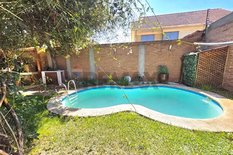Casa con potencial para oficina o emprendimiento