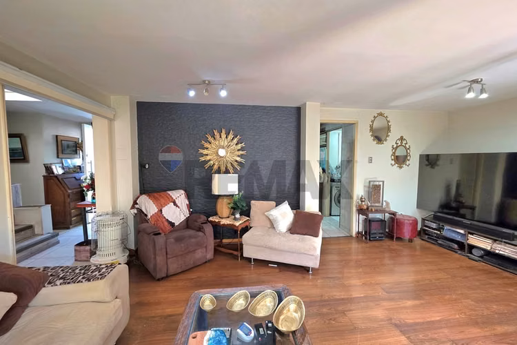 Casa con potencial para oficina o emprendimiento