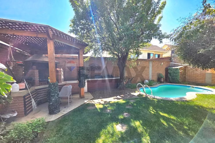 Casa con potencial para oficina o emprendimiento